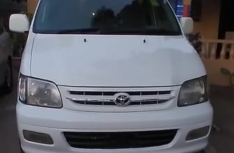 Toyota Noah 2,0L 2000 42fe765dca0c30061e188393ae836b96
