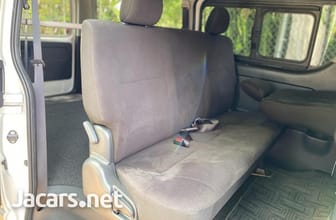 Toyota Hiace 2,5L 2016 5289f07e8cec451efe142684764cf70a