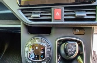 Toyota Voxy 1,8L 2014 58c0e4252a997d9f31c29a94a87e1a96