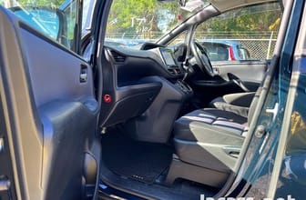 Toyota Voxy 2,0L 2017 62f26de88245e95a1acf2f822ccbcac7