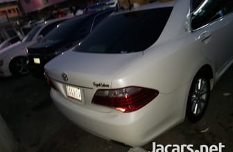 Toyota Crown 3,0L 2011 c101176727d03fa12e04ec6fbdfd5b91