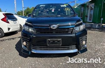Toyota Voxy 2,0L 2017 cc9f7f05ef8f2090c4c742c0ad88dca7