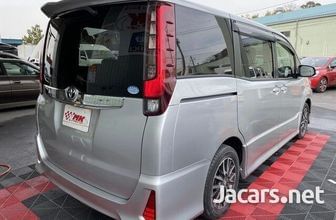 Toyota Noah 2,0L 2016 cf747ad0c016691951d82be4a1d2e2b1