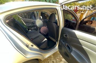 Nissan Latio 1,2L 2013 df335efc8f0d6234533e3731b20c9a44