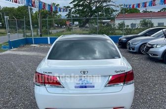 2016 Toyota Crown GE1DEY32